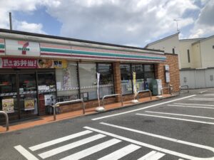 施設周辺のコンビニです。ちょっとした買い物に便利です。