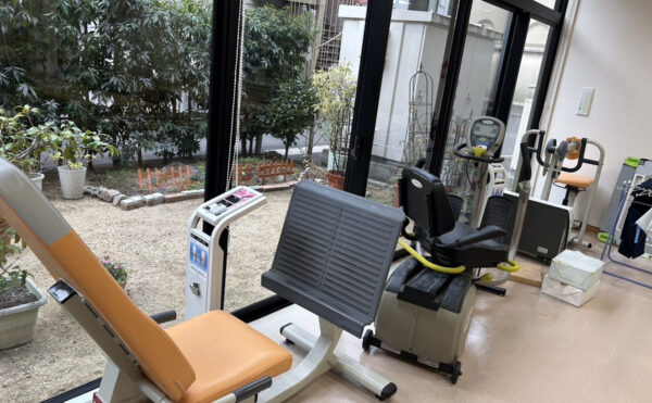 デイサービスにあるリハビリ器具