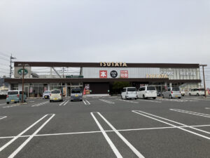 車で4分のところにあるTSUTAYA山陽店。