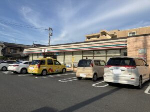 徒歩2分のところにあるセブンイレブン岡山法界院店。近くてちょっとしたお買い物に便利。