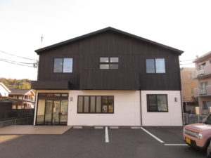 アンジェス中庄