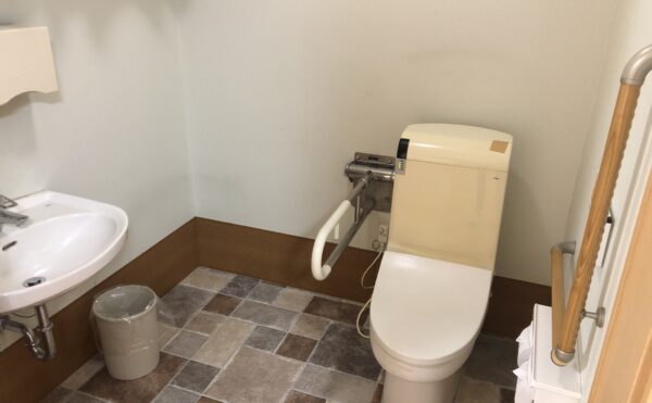 住宅型有料老人ホームきじゅの家えんじゅの共有トイレの写真